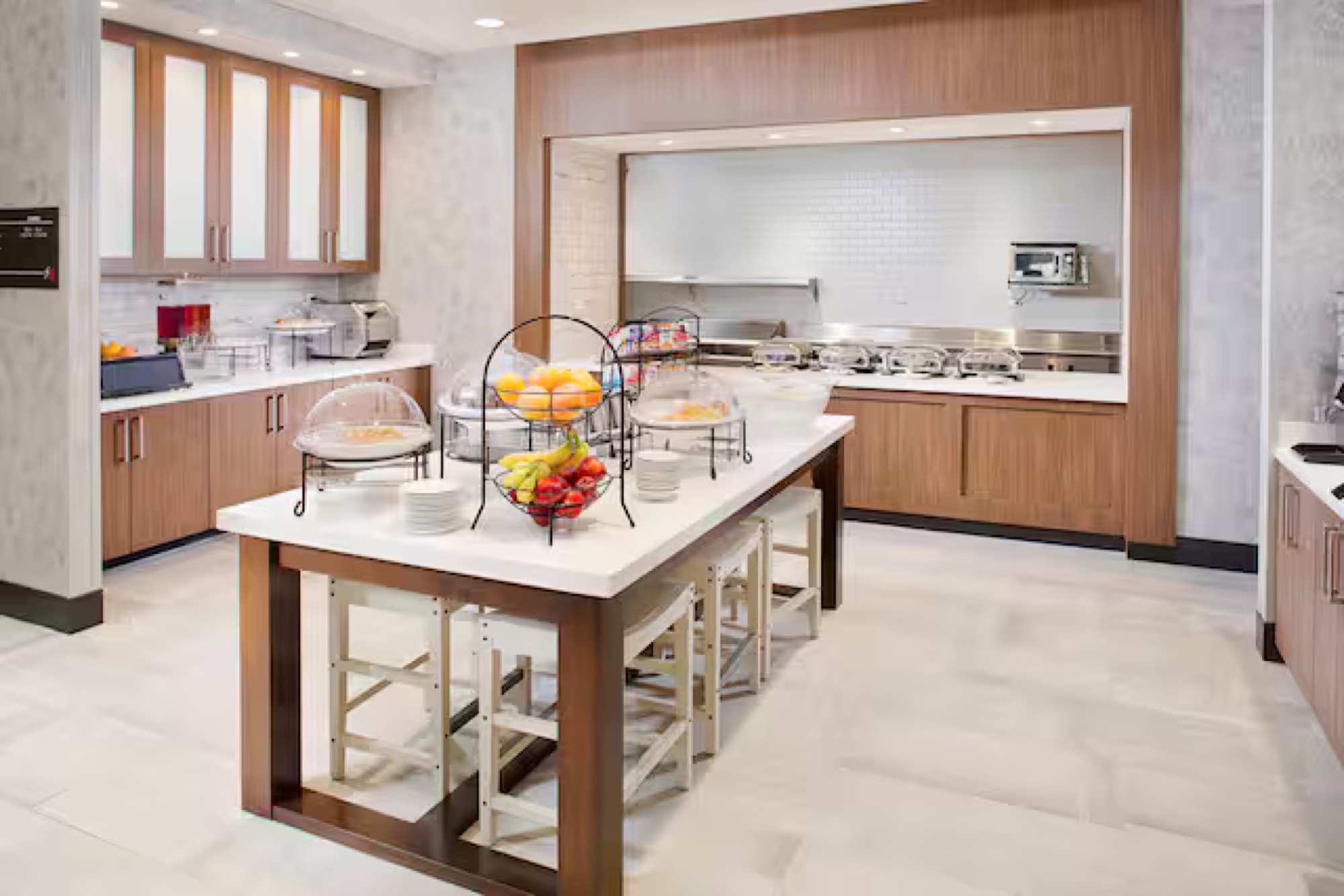 Hilton Garden Inn breakfast buffet